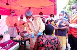 Châu Phi 'báo động đỏ' trước dịch Ebola