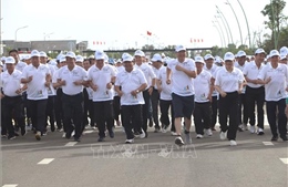 Hơn 12.000 người tham gia giải chạy S – Race tại Cà Mau