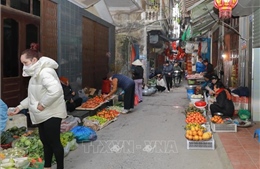 Hà Nội tăng cường xử lý chợ 'cóc'