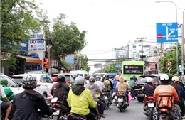 TP Hồ Chí Minh: Gỡ hai 'nút thắt' để đồng bộ nâng cấp, mở rộng Quốc lộ 13