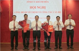 Khánh Hòa công bố các quyết định về công tác cán bộ