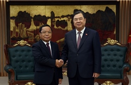 Phó Thủ tướng Thường trực Phạm Gia Túc tiếp Phó Thủ tướng, Bộ trưởng Bộ Tư pháp Lào Khăm-phăn Phôm-mạ-thắt