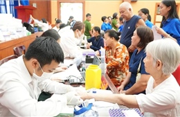 Tri ân những người nằm xuống, viết tiếp khát vọng non sông