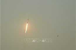 Tên lửa SpaceX lao xuống Mặt Trăng với tốc độ gấp 7 lần âm thanh