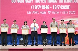 Bảo đảm kỷ cương pháp luật, phục vụ phát triển kinh tế - xã hội địa phương