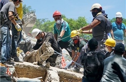 Động đất tại Colombia: Giải cứu thành công một phụ nữ giữa đống đổ nát