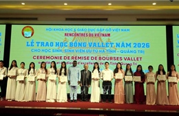 Khuyến khích thế hệ trẻ nỗ lực học tập, nghiên cứu khoa học