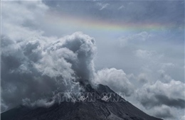 Indonesia: Nâng cảnh báo núi lửa Sinabung, sơ tán người dân hai ngôi làng