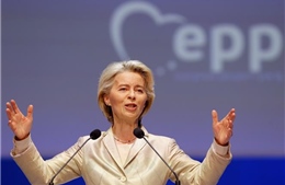 Bà Ursula von der Leyen giành chiến thắng vang dội, tái đắc cử Chủ tịch Uỷ ban châu Âu