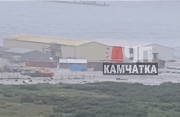 Video sóng thần tấn công quần đảo Kuril sau động đất mạnh ngoài khơi Bán đảo Kamchatka
