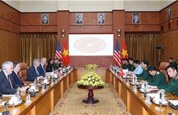 Bộ trưởng Bộ Quốc phòng Phan Văn Giang tiếp Đoàn Nghị sĩ Hoa Kỳ