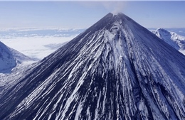 Nga nỗ lực tìm kiếm những người leo núi lửa Klyuchevskaya Sopka còn sống sót