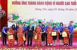 Chủ tịch nước Nguyễn Xuân Phúc: Người cao tuổi là rường cột của gia đình và cộng đồng