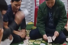 Tham gia đánh bạc, Chủ tịch UBND xã Hương Lâm, Hà Tĩnh bị cách chức