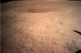 Tàu thăm dò Hằng Nga 4 bắt đầu khám phá bề mặt Mặt Trăng