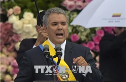 Tân Tổng thống Colombia chính thức đảm nhận trọng trách