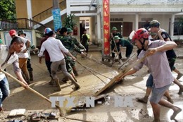 Ảnh hưởng mưa lũ, hàng nghìn học sinh miền núi Nghệ An chưa thể tựu trường