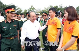 Thủ tướng Nguyễn Xuân Phúc thăm Binh đoàn 16 tại Bình Phước