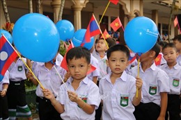 Thầy trò Trường song ngữ Lào - Việt Nam Nguyễn Du vui tươi bước vào năm học mới