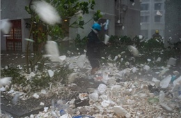 Mưa lớn do bão Mangkhut tiếp tục &#39;càn quét&#39; các tỉnh miền Nam Trung Quốc