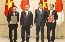 Việt Nam - Nhật Bản trao nhiều văn kiện hợp tác quan trọng