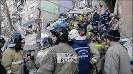 Vụ sập nhà chung cư ở Nga: Thi thể nạn nhân thứ 33 đã được đưa lên từ đống đổ nát