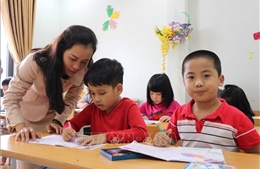 Giới thiệu bộ tài liệu hỗ trợ phục hồi chức năng cho trẻ em tự kỷ tại Việt Nam
