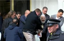 Nga dọa đưa vụ bắt giữ nhà sáng lập WikiLeaks ra các tổ chức quốc tế