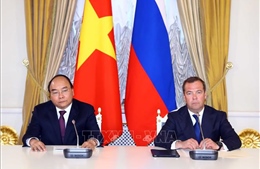 Thủ tướng Nguyễn Xuân Phúc và Thủ tướng Liên bang Nga đồng chủ trì họp báo