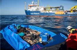 Hải quân Libya cứu gần 200 người di cư ở ngoài khơi bờ biển phía Tây