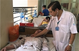 Ca bệnh sốt xuất huyết tăng nhanh, bệnh viện quá tải