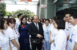 Thủ tướng Nguyễn Xuân Phúc dự Lễ kỷ niệm 50 năm xây dựng và Phát triển Bệnh viện nhi Trung ương