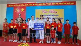 Hoa hậu Lương Thùy Linh tham gia nhiều hoạt động xã hội tại Cao Bằng