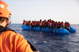 Giải cứu 330 người di cư ở ngoài khơi Thổ Nhĩ Kỳ, Libya