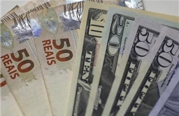 Brazil bán đồng USD để hỗ trợ đồng nội tệ