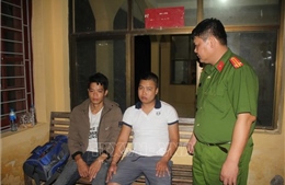 Ba đối tượng đổ dầu thải vào nguồn nước Hà Nội nhận hơn 12 năm tù 