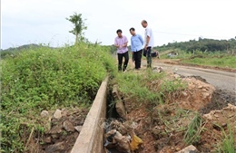 Kênh Chính Nam hư hỏng nặng, nông dân lo thiếu nước vụ Đông Xuân