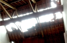 Lốc xoáy làm tốc mái hàng chục ngôi nhà tại Quảng Nam