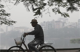 Nồng độ bụi PM2.5 ở Hà Nội đang tăng theo từng giờ 