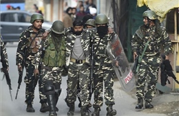 Giao tranh giữa binh sĩ Ấn Độ-Pakistan dọc ranh giới ở Kashmir 