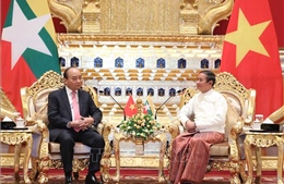 Thủ tướng Nguyễn Xuân Phúc hội kiến Tổng thống Myanmar 