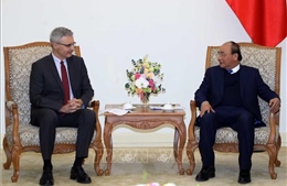 Thủ tướng Nguyễn Xuân Phúc tiếp Đại sứ Pháp