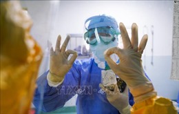 Thêm hàng trăm y bác sĩ Trung Quốc hỗ trợ kiểm soát dịch tại Hồ Bắc 