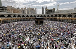 Saudi Arabia dừng cấp thị thực cho người hành hương tới Mecca