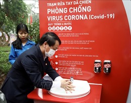 Dịch COVID-19: Lắp đặt 100 trạm rửa tay miễn phí phục vụ người dân