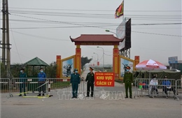 Triển khai đồng bộ các biện pháp dập dịch tại thôn Hạ Lôi, Hà Nội