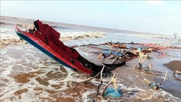 Vụ tàu Indonesia chìm ở cửa biển Định An: Khẩn trương tìm kiếm thuyền viên mất tích