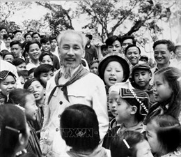 Giáo sư Hàn Quốc ca ngợi Chủ tịch Hồ Chí Minh