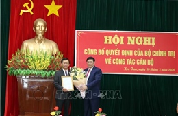 Trao quyết định điều động, phân công đồng chí Dương Văn Trang giữ chức Bí thư Tỉnh ủy Kon Tum