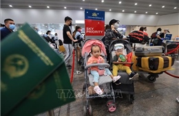 Chuyến bay đặc biệt thứ hai đưa gần 300 công dân Việt Nam từ Nga về nước